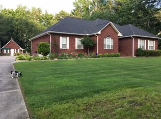 1242 Raintree Ln NE, Arab, AL 35016