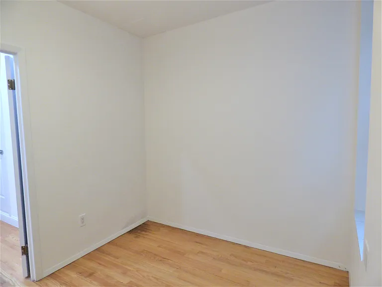 28 Leroy St #1 — Photo 3