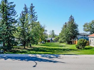 731 2nd St E, Cardston, AB T0K 0K0