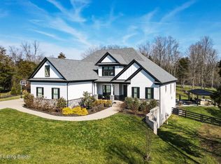 7297 Grand Oaks Dr, Crestwood, KY 40014