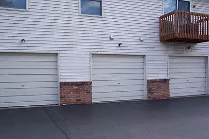 Attached 1 Car Garage