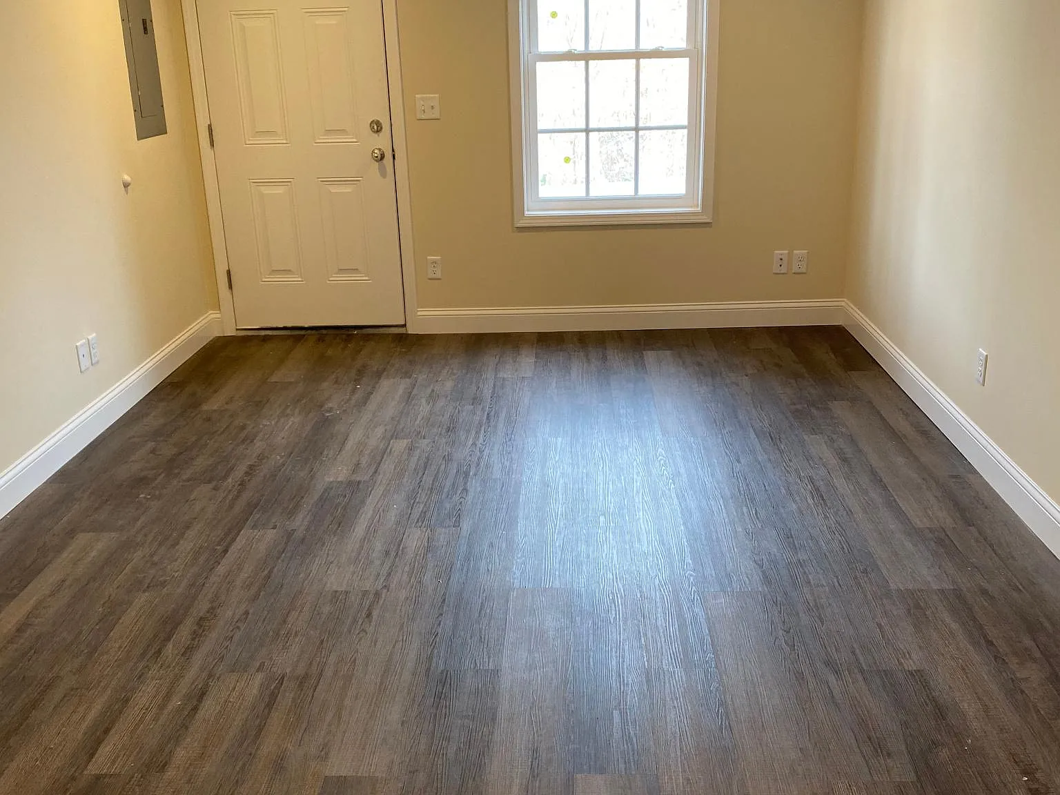 1 bed, 800 sqft, $1,090 — Photo 3