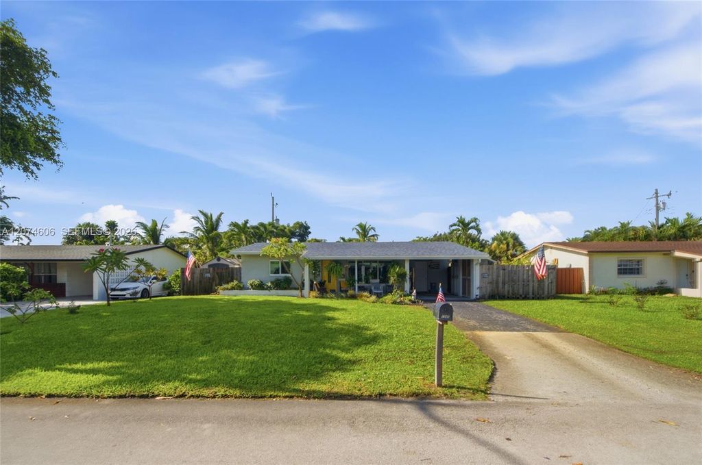1540 NE 34th St, Pompano Beach