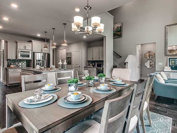3rd image of 626 Riverdene Dr