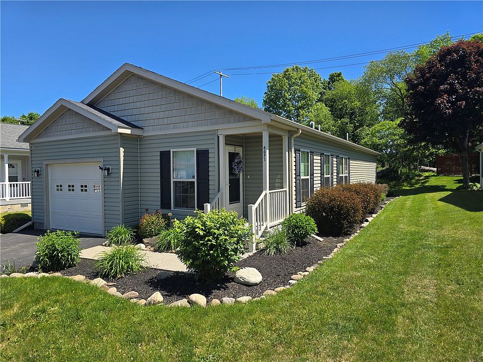 1st image of 6671 Daffodil Dr
