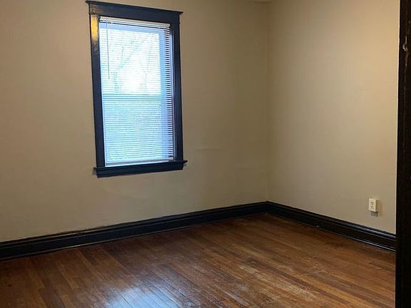 3rd image of 5516A Louisiana Ave