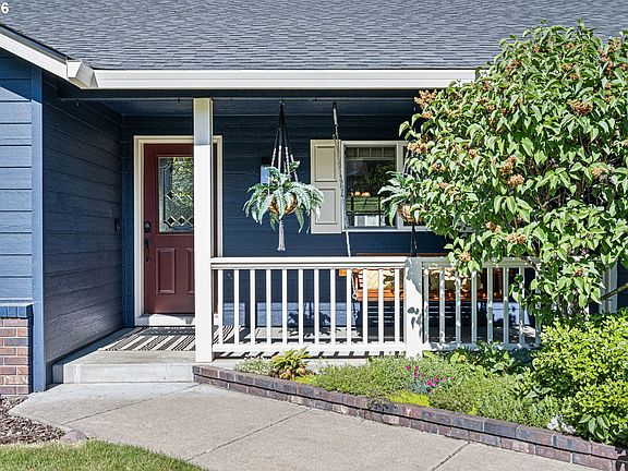 2nd image of 1574 Calistoga Ct