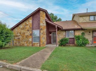100 Village Oaks Dr, Oklahoma City, OK 73130
