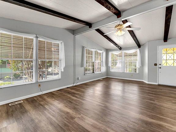 4th image of 4884 Pecan Dr #48