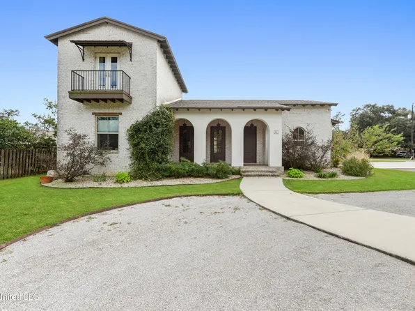 31 Poplar Cir, Gulfport, MS 39507