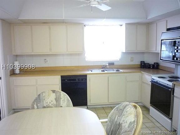 3rd image of 291 S Hollybrook Dr APT 103