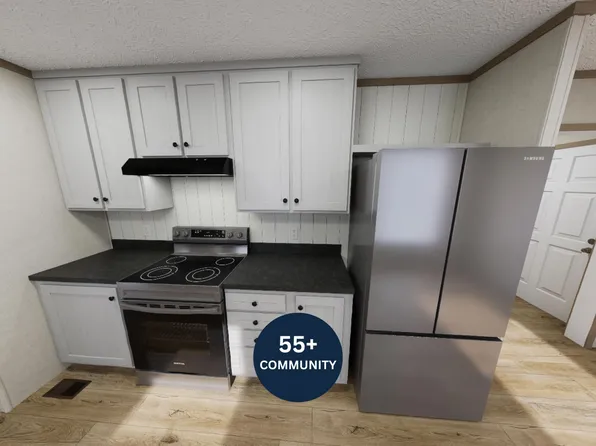 39500 W Warren Rd #46, Canton, MI 48187