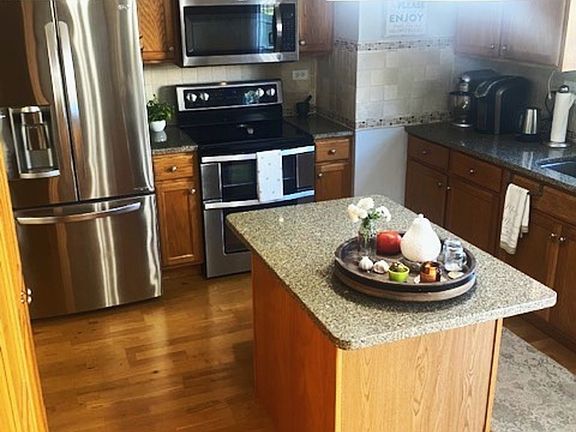 4th image of 1408 Chalfont Dr