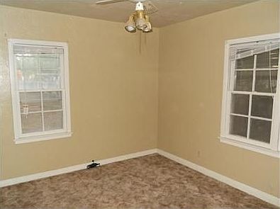 5th image of 1109 Merchant Ave