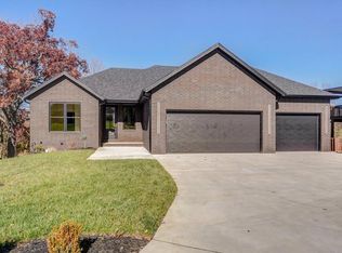 4823 E Eastmoor St, Springfield, MO 65809