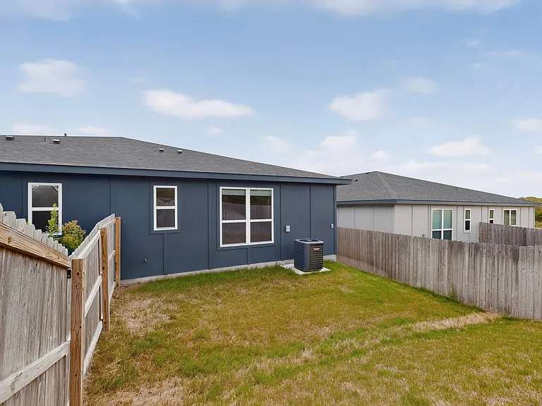 2306 Ocean Ave #B — Photo 2