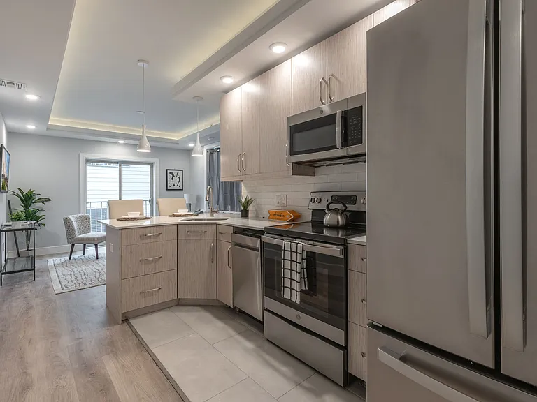 1222 N Marshall St #302A — Photo 10