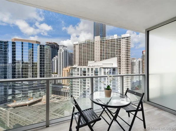 1300 Brickell Bay Dr APT 2412, Miami, FL 33131