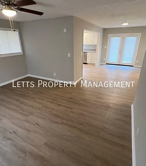 947 Belvedere Dr — Photo 3