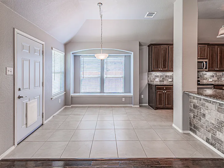 2553 Hadley St — Photo 14