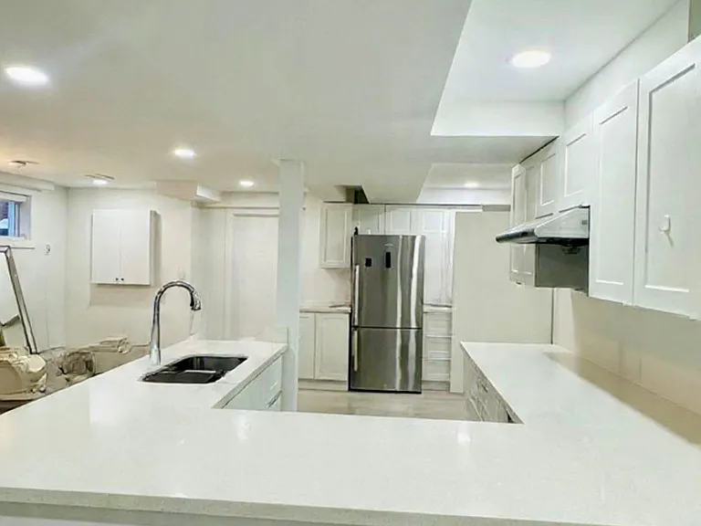 25 Arbutus Cres #LOWER — Photo 7