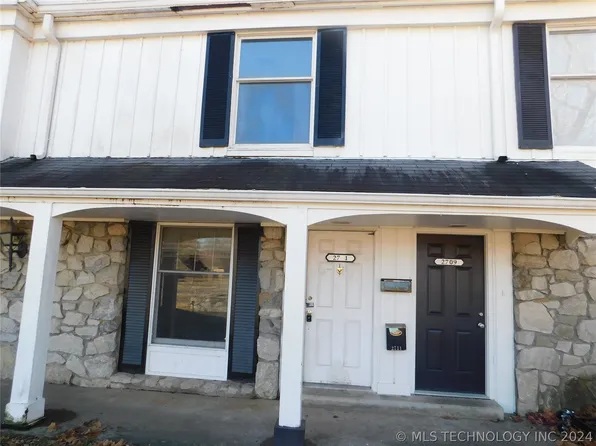 2711 Haskell Blvd #D, Muskogee, OK 74403