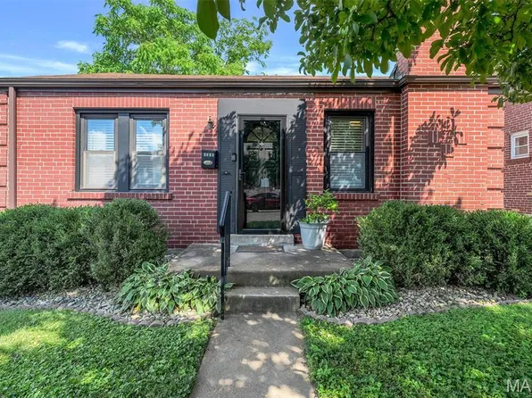 8026 Genesta St, Saint Louis, MO 63123
