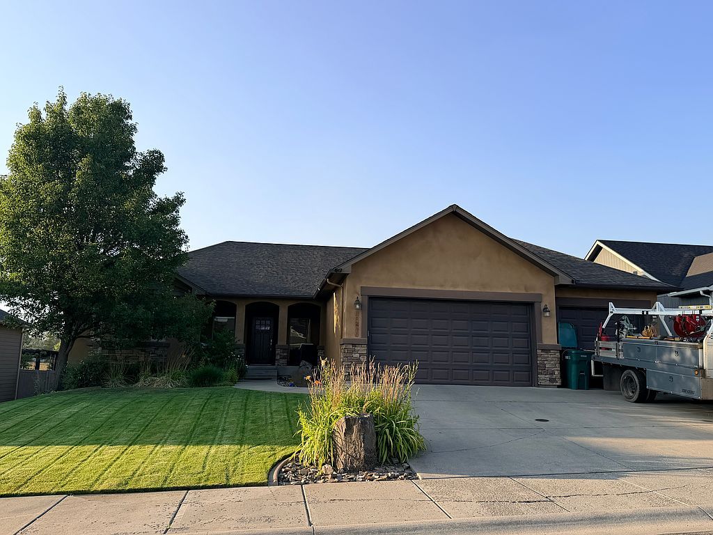 18217 N Astor Ct - Property Image