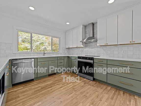 2nd image of 3807 W Friendly Ave