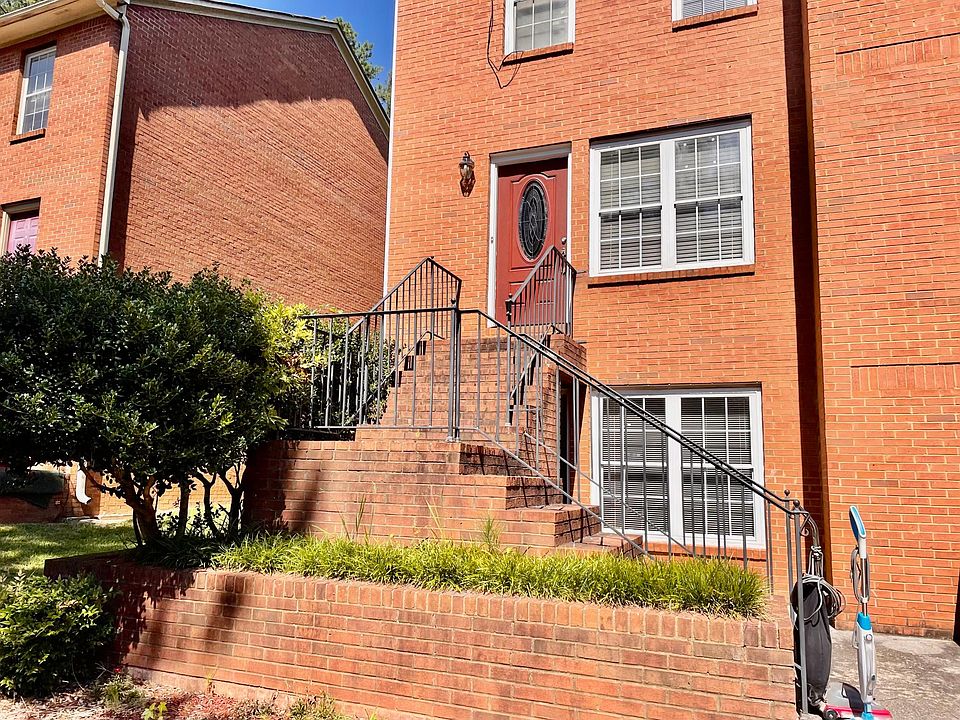1st image of 117 Davis Mill Ct #B