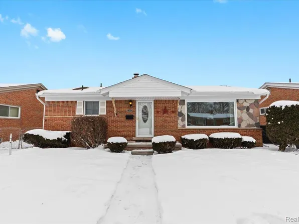 32864 Mackenzie Dr, Westland, MI 48185