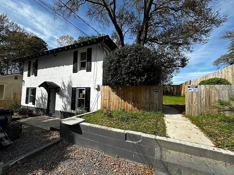 1818 Lisa St #B — Photo 5