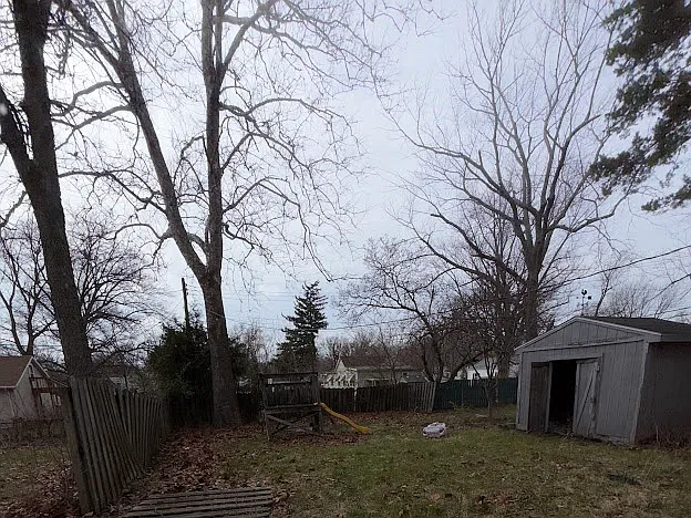 731 Conard Ct — Photo 5