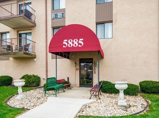 5885 Beechcroft Rd APT 114, Columbus, OH 43229