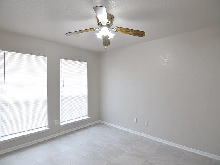 2403 Jake Dr — Photo 10