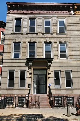 Rented by RS Bracha | media 23