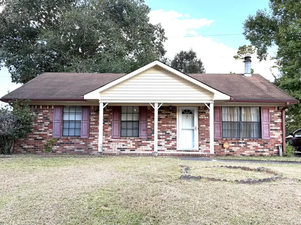 7822 Ginger Ln, North Charleston, SC 29420