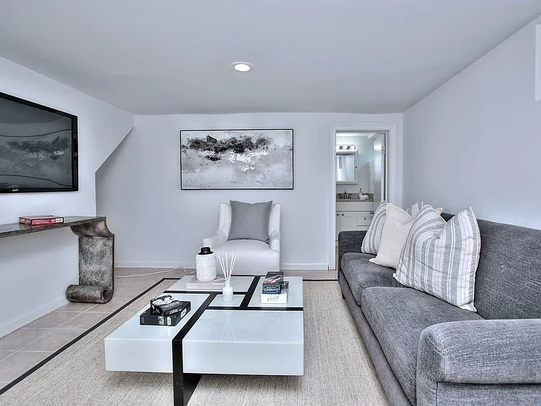 Basement Bonus Room with half bath.