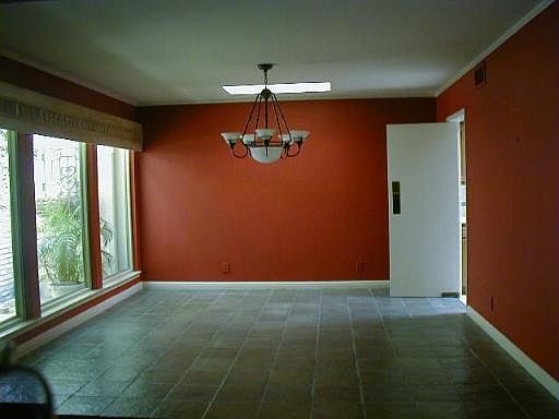 4th image of 3807 SONGBIRD LANE E #0