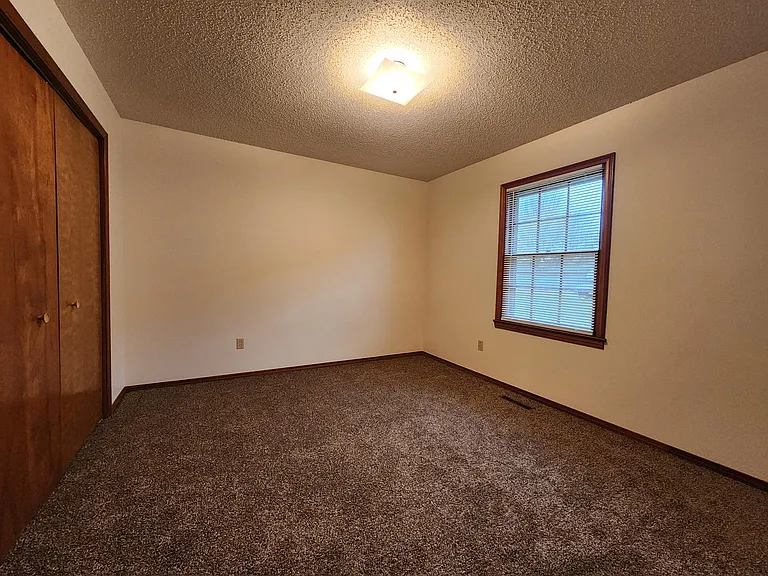 2985 W Roxbury St #A — Photo 5