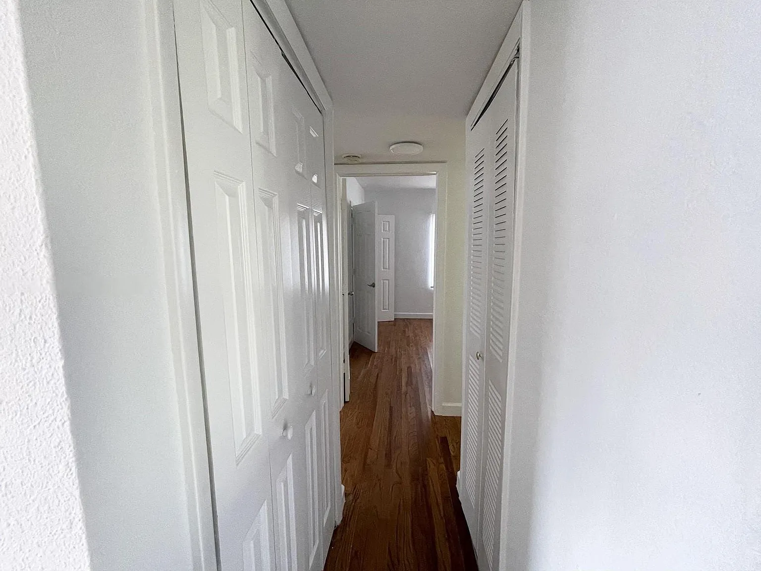 2 bed, 862 sqft, $2,500 — Photo 4