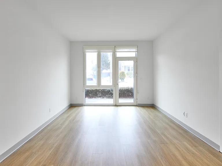 60 Cedar Hill Ave #112 — Photo 6