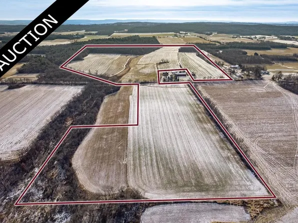 E9407 North Reedsburg Road, Reedsburg, WI 53959