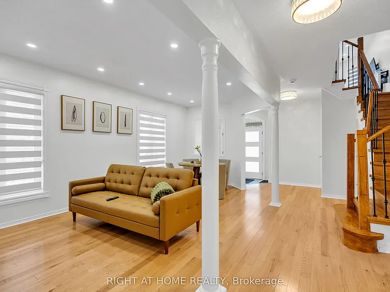 2029 Westmount Dr — Photo 9