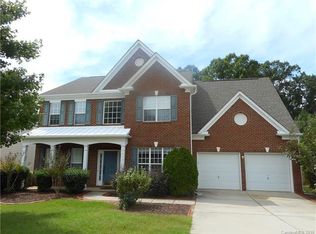 9501 Linden Tree Ln, Charlotte, NC 28277