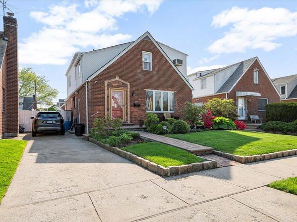 124 Dianne Street, Valley Stream, NY 11580