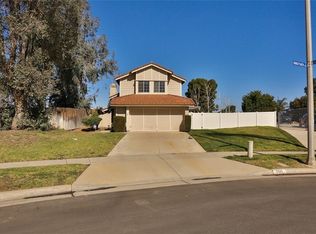 755 Kingfisher Ct, Corona, CA 92879