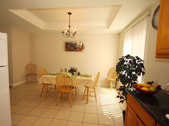 5th image of 5648 Sultana Ave