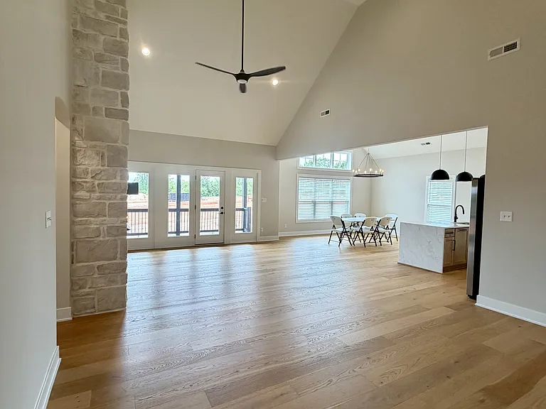 204 Crest Ridge Ct — Photo 7