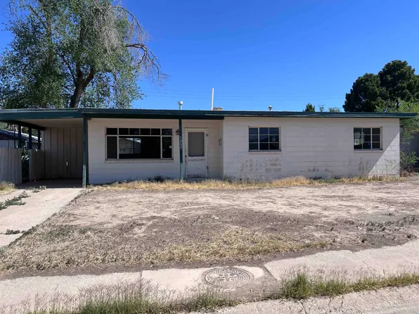 1207 18th St, Alamogordo, NM 88310